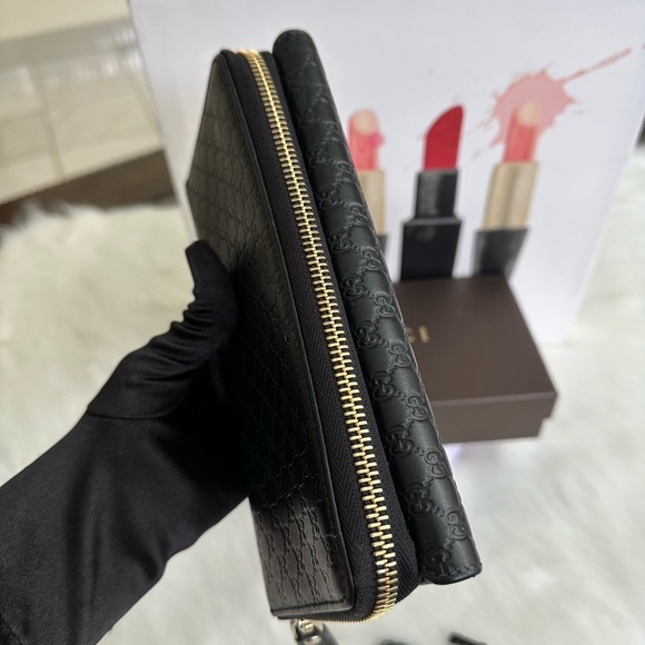 Stunning wallet - Picture 9 of 13